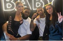 Marcus Rashford âu yếm bạn gái Lucia Loi 