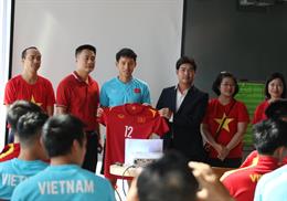 ĐT Việt Nam nhận động viên trước trận gặp Thái