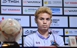 Theerathon Bunmathan lỡ hẹn đấu Quang Hải