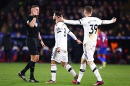 Bruno Fernandes lên tiếng về tình huống MU không được hưởng 11m trước Crystal Palace