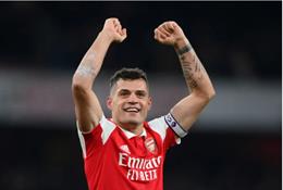 Granit Xhaka cảm thấy có lỗi với các cổ động viên Arsenal 