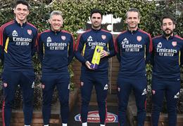 HLV Arteta lập hat-trick danh hiệu HLV xuất sắc nhất tháng
