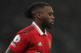Vì sao Aaron Wan-Bissaka vắng mặt trước Leeds?