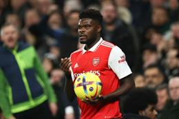 Vì sao Thomas Partey vắng mặt trước Man City?