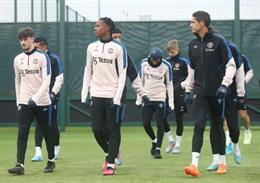 4 cầu thủ bỏ lỡ buổi tập mới nhất của MU