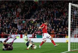 Kyle Walker bị sốc sau trận hòa Nottingham Forest