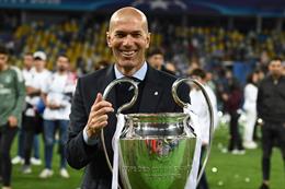 Đội bóng của Ronaldo chơi lớn với Zidane và Mourinho