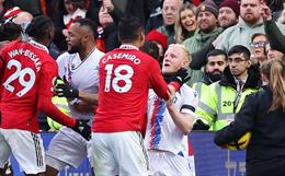 MU nhận án phạt vì vụ ẩu đả với cầu thủ Crystal Palace