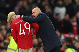 Thầy trò Erik ten Hag đưa Alejandro Garnacho lên mây