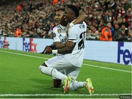 Video Real Madrid vs Liverpool Cúp C1: Karim Benzema định đoạt