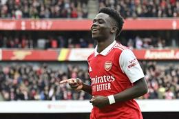 Arsenal dùng tiền để trói chân Bukayo Saka