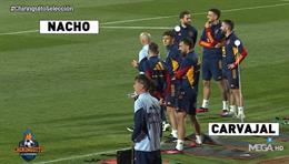 Dàn sao Barca và Real Madrid chia rẽ trên ĐTQG