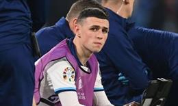 Thay vào rồi lại bị rút ra, Phil Foden nổi điên với Gareth Southgate