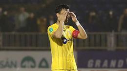 Quế Ngọc Hải bị Văn Toàn "cà khịa" vì sút trượt penalty