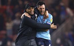 Burnley của HLV Kompany chính thức thăng hạng Premier League