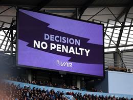 VAR lại mắc sai lầm nghiêm trọng tại Premier League mùa này