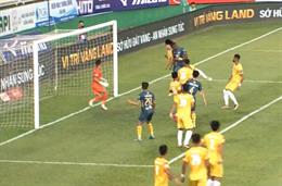 Minh Vương đá phạt, HAGL sớm ghi bàn thắng vào lưới Khánh Hòa