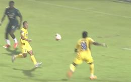 VIDEO: Ngoại binh SLNA phối hợp đẹp mắt ghi bàn vào lưới HAGL