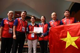 Giành HCV ngay tại quê hương cờ ốc, 2 kỳ thủ Việt Nam được thưởng 2000 USD
