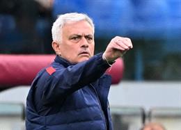 Jose Mourinho chính thức lên tiếng về tin đồn dẫn dắt PSG