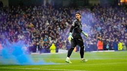 Man City và Chelsea cùng nhận án phạt