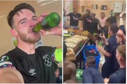 Video West Ham mở hội sau khi vào CK Europa Conference League