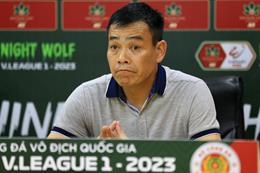 HLV Huy Hoàng phản ứng về tình huống trọng tài không công nhận bàn thắng