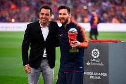 Xavi tiếc nuối vì không thể tái hợp Messi ở Barca