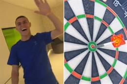 Bukayo Saka thách đấu Phil Foden chơi phi tiêu và cái kết