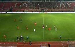 Sân Lạch Tray gặp sự cố, trận Hải Phòng vs Đà Nẵng bị gián đoạn