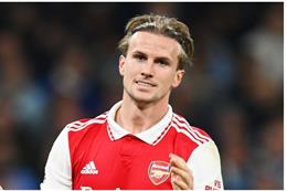 Arsenal đẩy đi Rob Holding, chuẩn bị đón Jurrien Timber