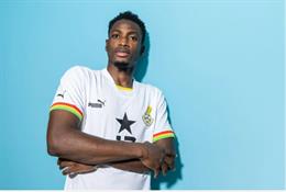 Baba Rahman chính thức rời Chelsea sau 8 năm