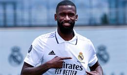 MU tính gây sốc với Antonio Rudiger 