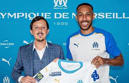 Aubameyang chính thức ra mắt đội bóng mới