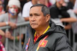 HLV Mai Đức Chung thừa nhận áp lực sau chiến thắng của Philippines