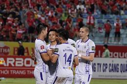 VIDEO: Văn Quyết ghi bàn thắng thứ 8 cho CLB Hà Nội