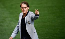 Italia quay xe với Pirlo, bổ nhiệm trở lại HLV Roberto Mancini