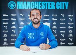 CHÍNH THỨC: Man City trói chân thành công Bernardo Silva