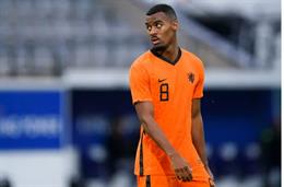 Đó là quyết định sai lầm của Ryan Gravenberch