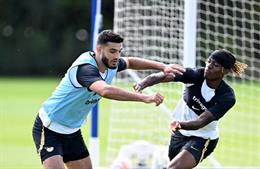 Chelsea đón tiền đạo trở lại