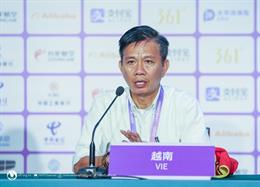 HLV Hoàng Anh Tuấn hài lòng với sự thể hiện của Olympic Việt Nam trước Saudi Arabia