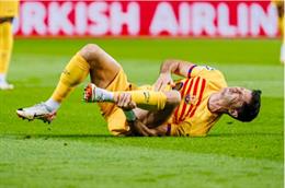 Barca trả giá đắt sau chiến thắng trước Porto