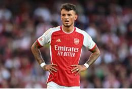 Ben White tiếp tục bị loại khỏi tuyển Anh, Mikel Arteta phản ứng thế nào?
