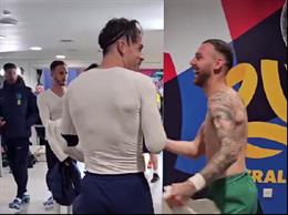 Jack Grealish có hành động đẳng cấp sau trận giao hữu với Úc