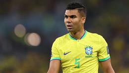 Casemiro sẽ đá chính trước Uruguay