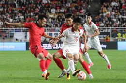 Đình Bắc bỏ lỡ cơ hội ghi bàn thắng đầu tiên cho đội tuyển Việt Nam