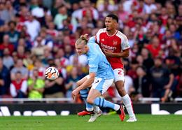 Arsenal đón tin vui trước trận derby London với Chelsea