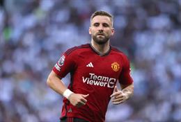 MU đón tin không vui từ Luke Shaw