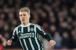 Erik ten Hag giải thích quyết định rút Rasmus Hojlund từ sớm