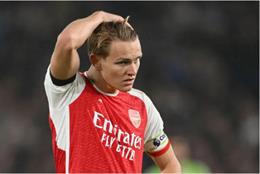 Vì sao Martin Odegaard liên tục bị thay ra?